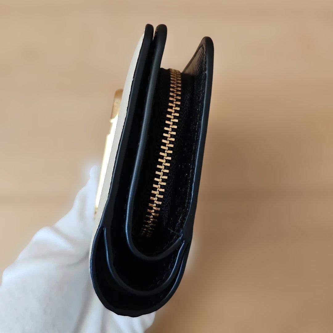 MARC JACOBS マークジェイコブス 二つ折り財布