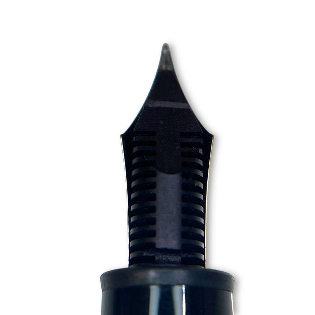 P*3様 モンブラン マイスターシュテック 万年筆 146 ペン先14K 585