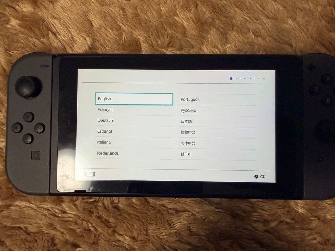 Nintendo Switch 本体 【箱無し、コントローラストラップ無し】