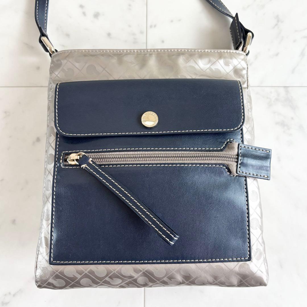 美品✨ ゲラルディーニ ショルダーバッグ ソフティ レザー ポケット ポーチ