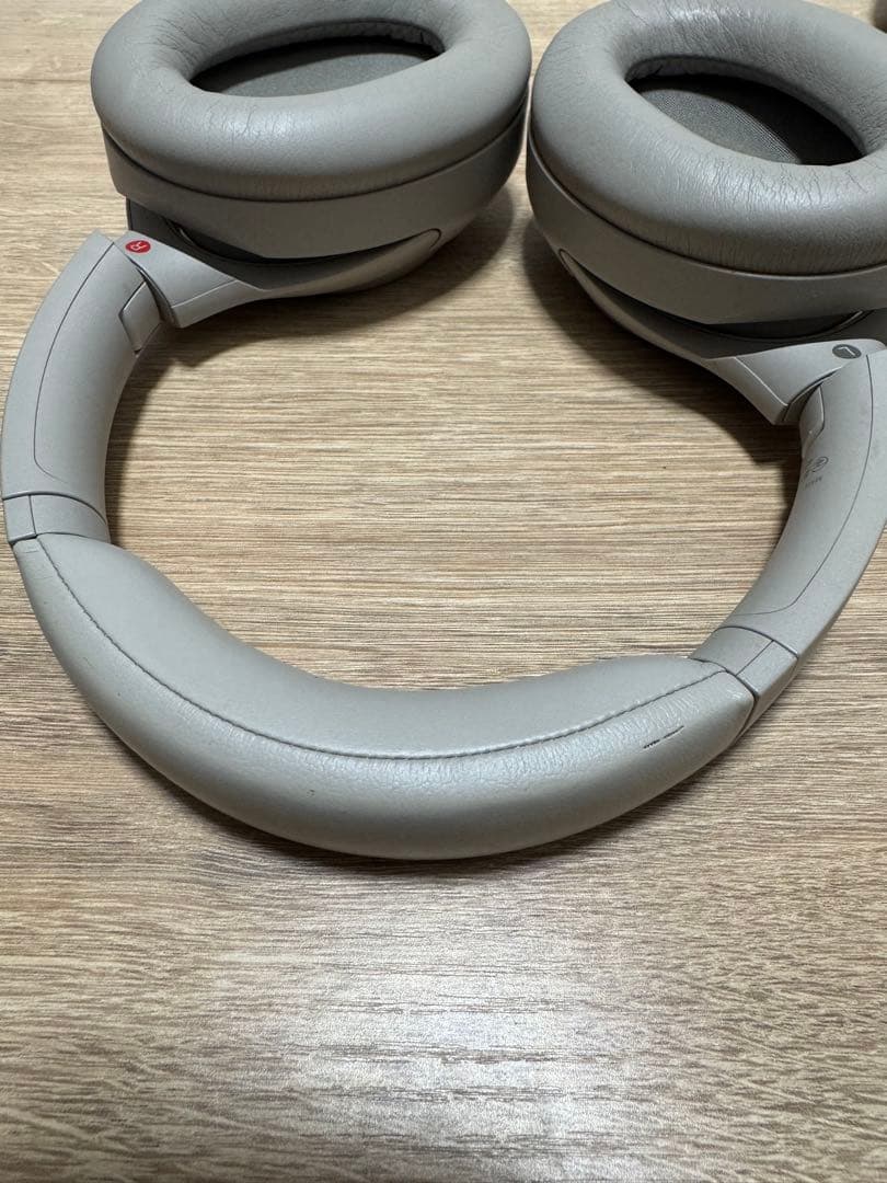 ワイヤレスヘッドホン WH-1000XM4