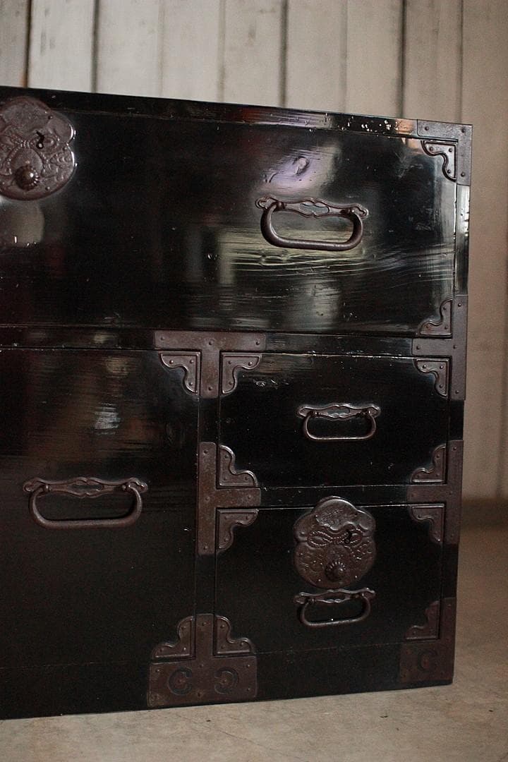 綺麗な巾着金具庄内箪笥　抽斗4杯　タンス　収納　古家具　古民家　時代家具