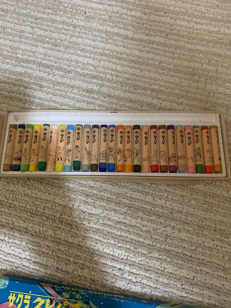 SAKURA 宇宙少年 25色 クレパス。当時物。希少。