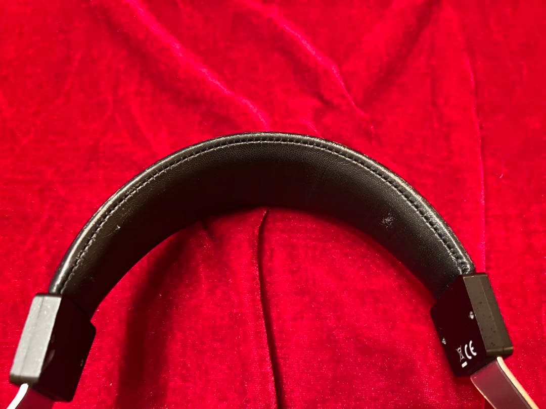 final D8000S Pro Edition ヘッドフォン