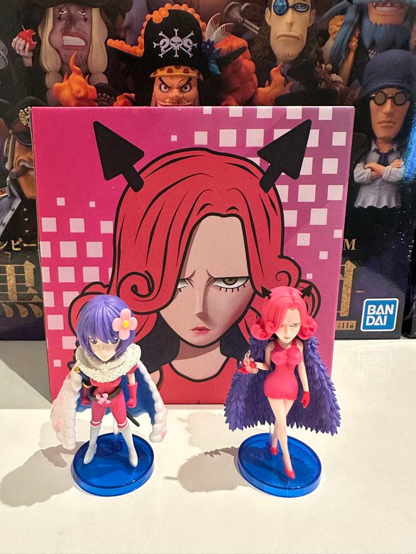 ワンピースワールドコレクタブルフィギュア　ビッグマム海賊団　ガレット　カスタード