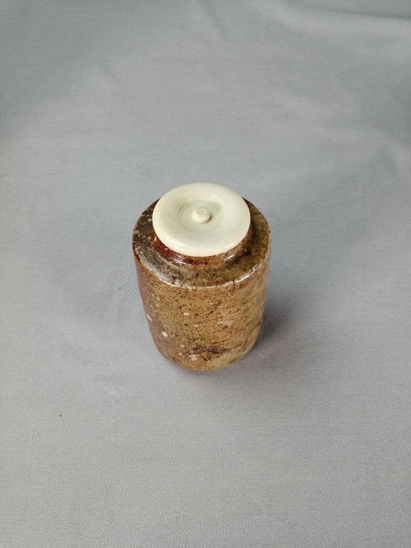 【茶事具】岐月造　信楽焼肩衝茶入　濃茶器　茶入れ252