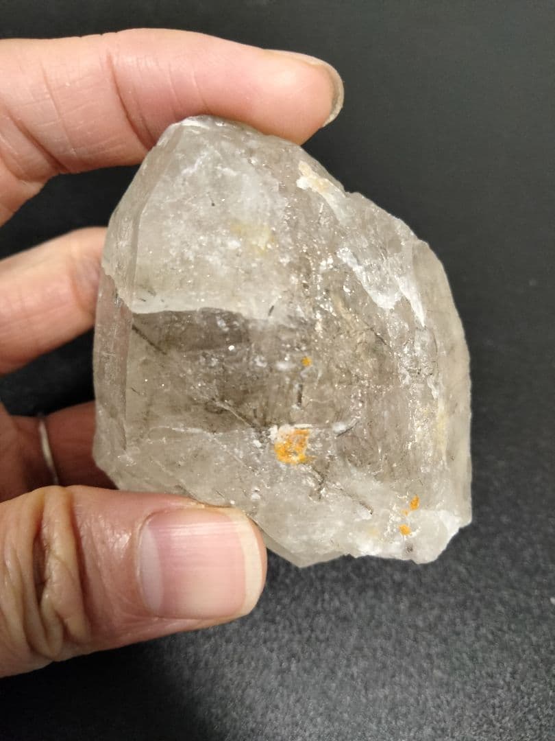 国産鉱物　山梨県　塩山竹森山　番号99天然水晶　　トルマリン入り水晶