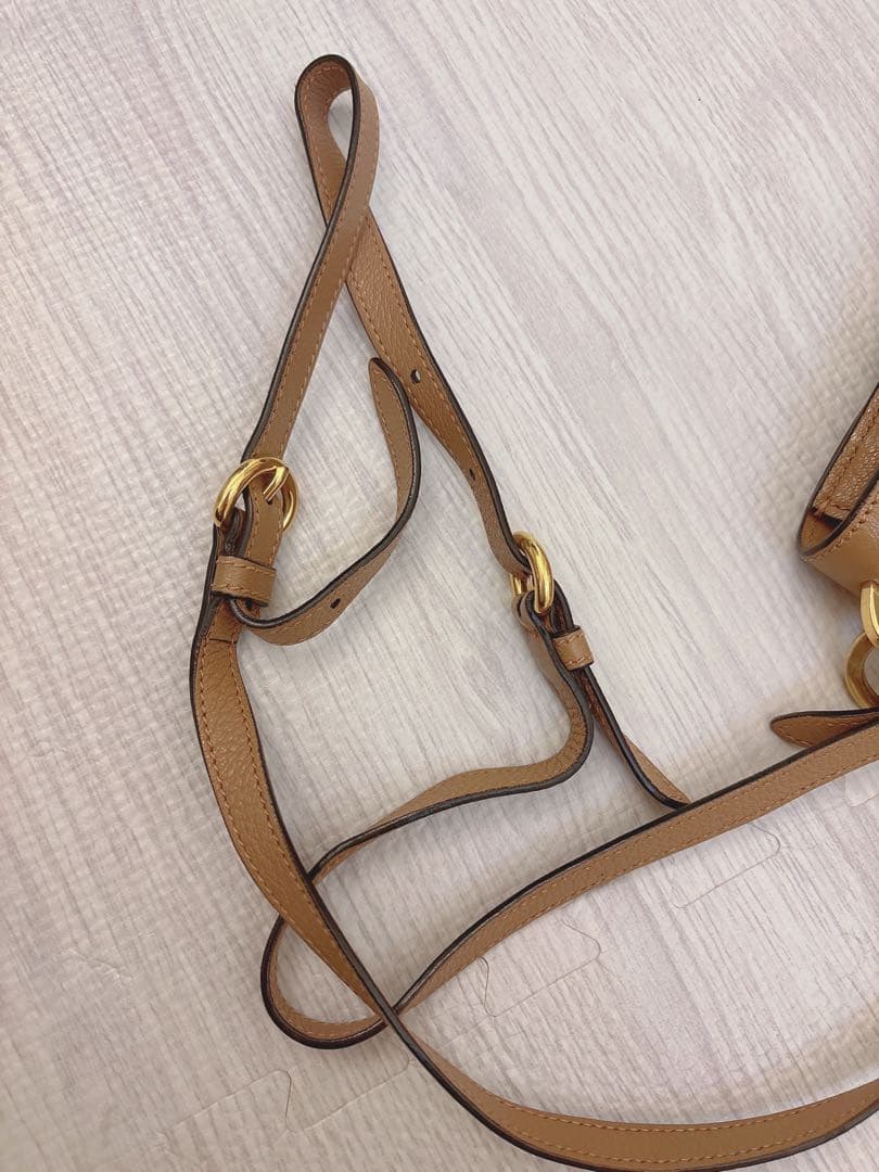 Miu Miu ベージュショルダーバッグ