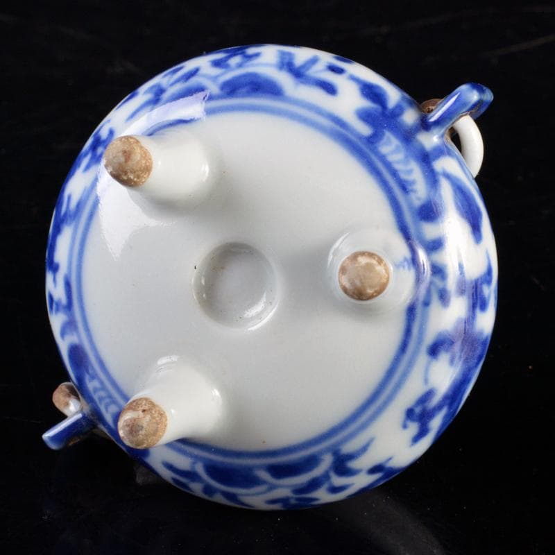 中国　青花　龍文　三足遊環香炉　小さな香炉　唐木蓋付　C　R5853