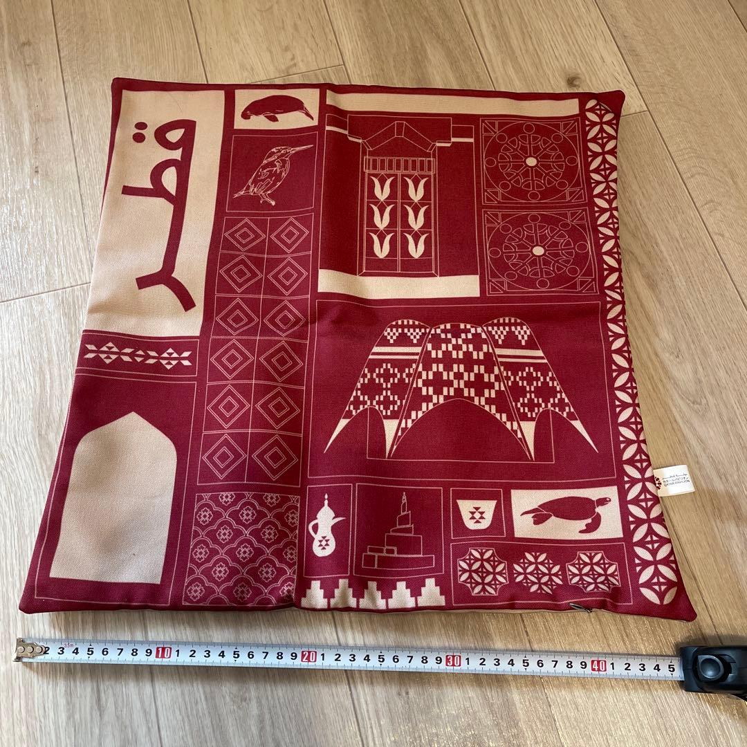 カタールパビリオン　クッションカバー