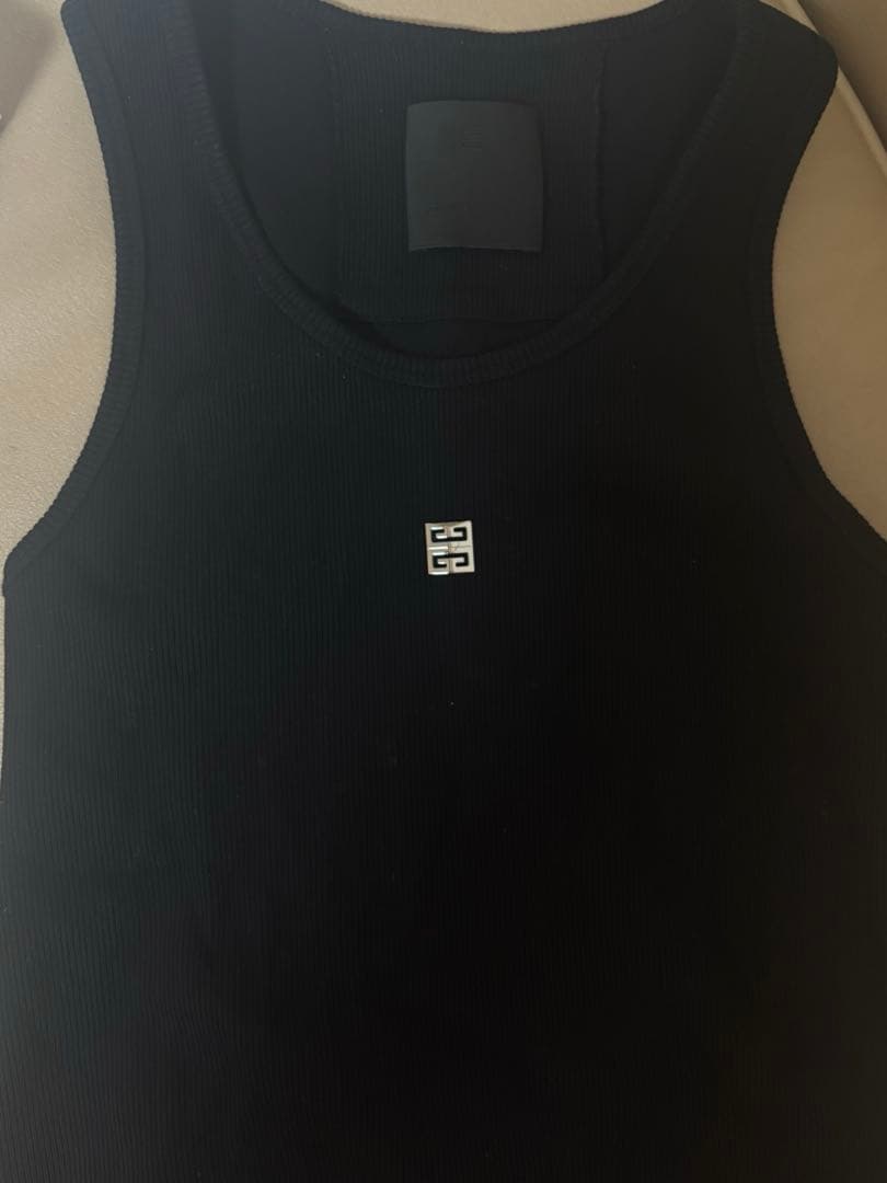 今日のみ値下げGIVENCHY タンクトップ　ジバンシイ　ブラック　正規品