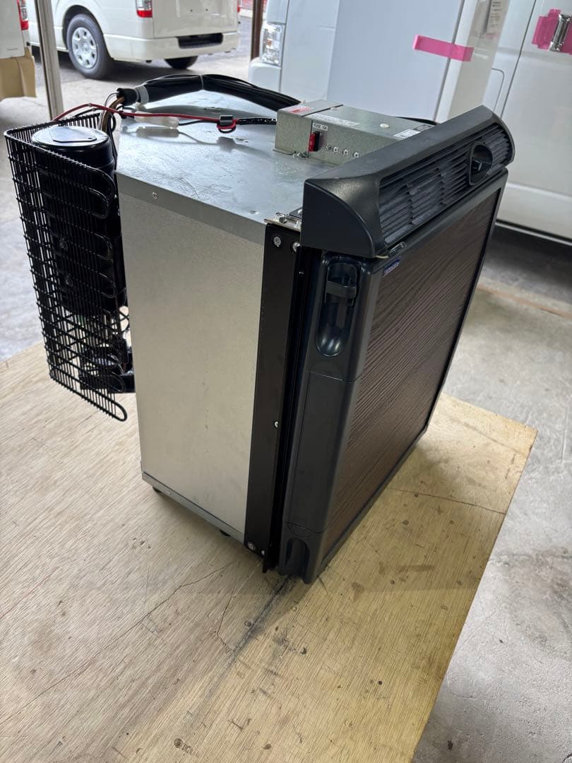 エンゲル　冷蔵庫