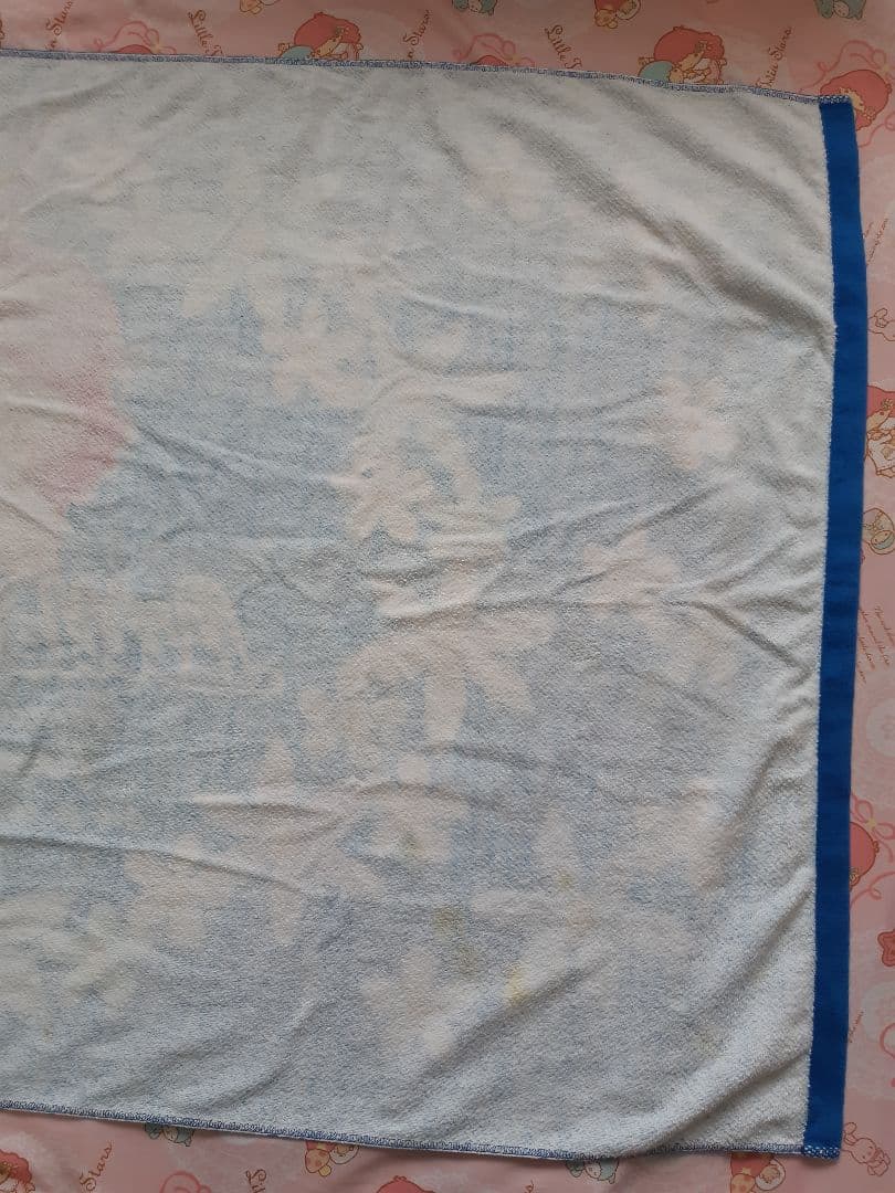 キキララ　ビックタオル　フェイスタオル　2002年レトロ　希少　中古品