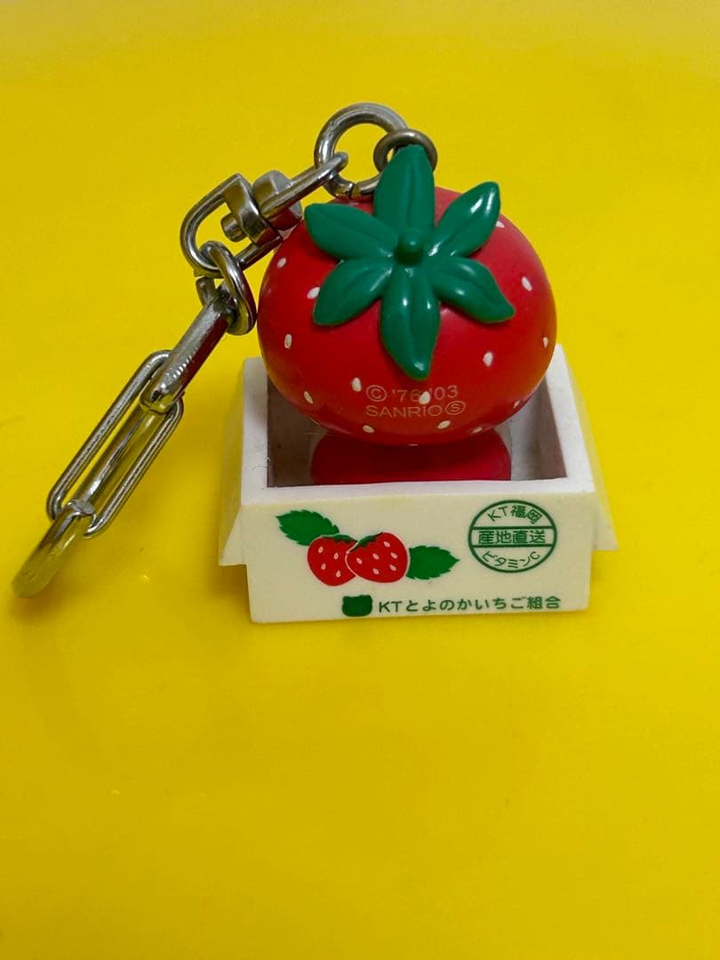 ご当地キティ　ハローキティ　いちご　博多とよのか　マスコットキーホルダー