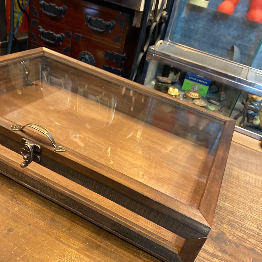 木製ガラスディスプレイケース②