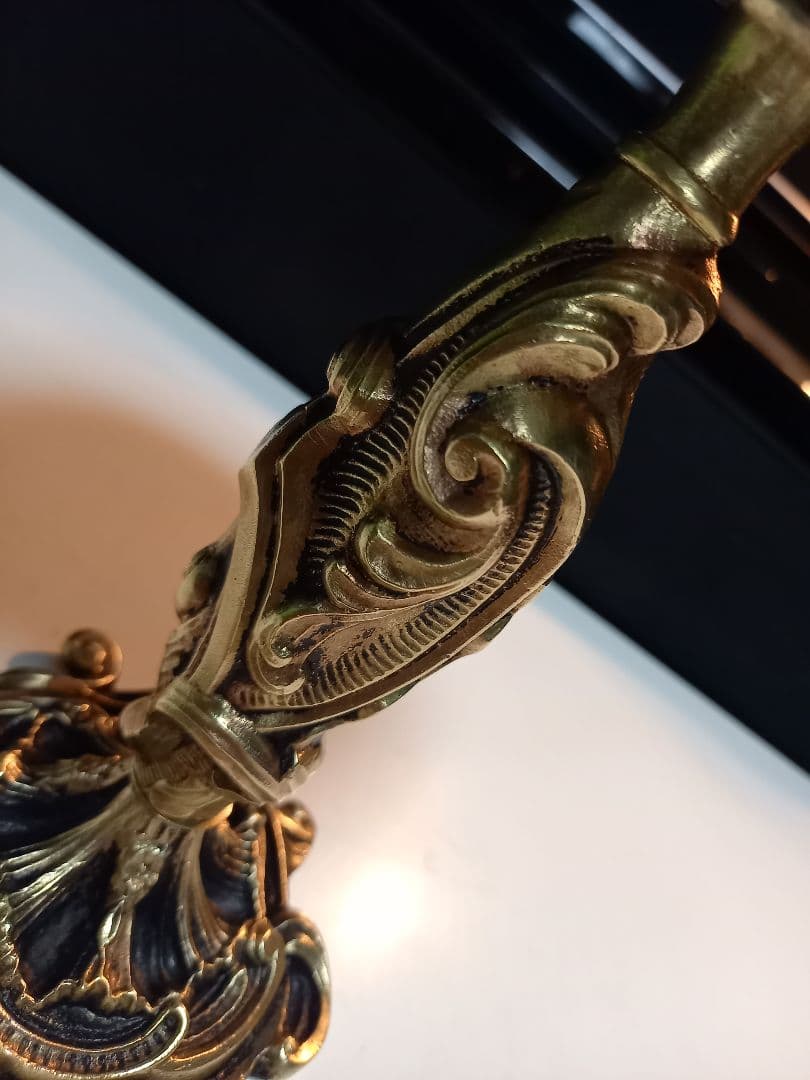 イタリア製　アンティーク　バロック　テーブル　トレー　重厚　無垢　真鍮製