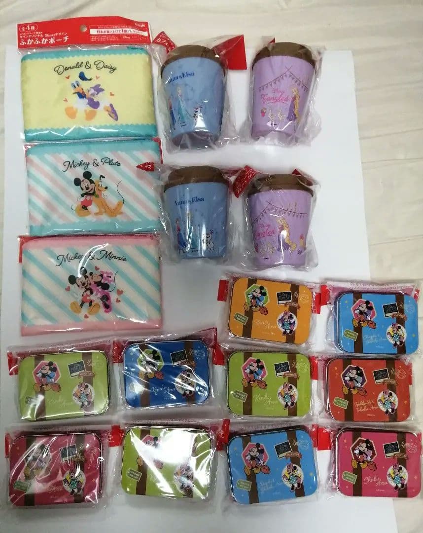 ディズニーグッズまとめ売り　タンブラー シール入缶ポーチ　新品未開封