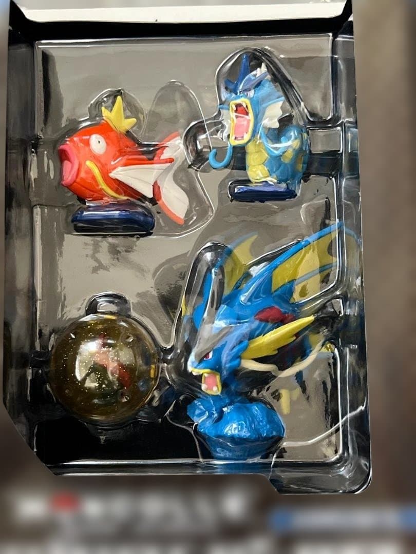 新品未開封品　モンコレ　メガギャラドス　メガシンカパック　ポケモンZA