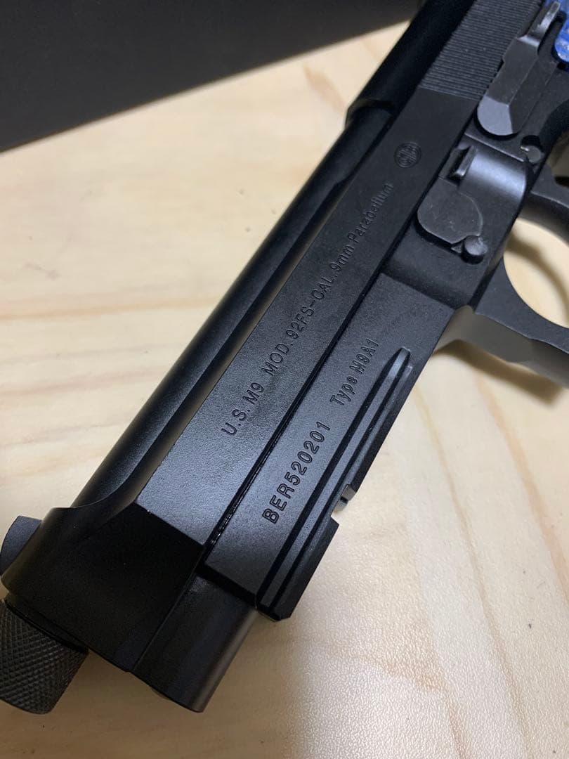 概ね美品　東京マルイM9A1ベレッタ ガスブローバック　可変ポップ　カスタム品