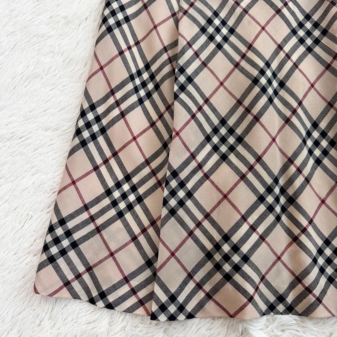 バーバリー 大きいサイズ ノバチェック タック フレアスカート ベージュ 15号