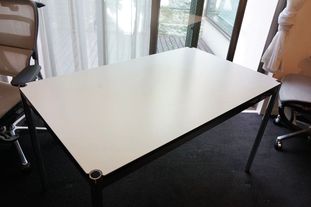 USMハラーテーブル（L/D/H: 1250/600/740 mm）