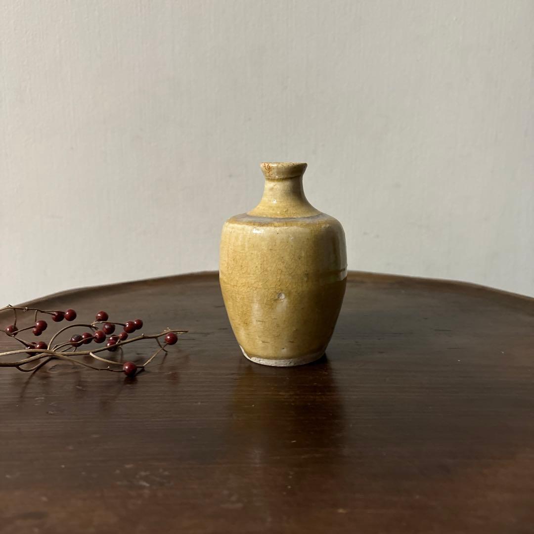 古い瀬戸小徳利　江戸明治　黄瀬戸　美濃　花器　酒器　アンティーク　古道具　検李朝