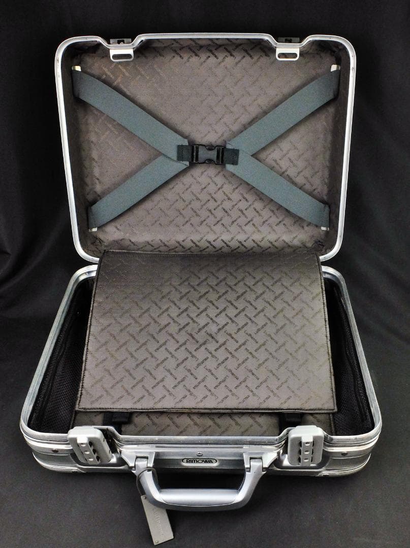 リモワ 918.45トパーズ『ルフトハンザ』 ボーディングケース【33L】美品