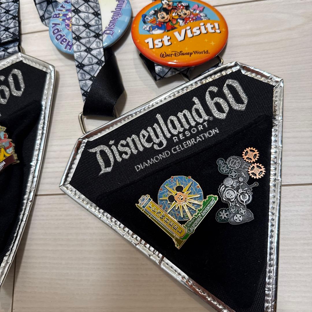 Disneyland 60 ダイヤモンドセレブレーション ピンバッジ　ディズニー