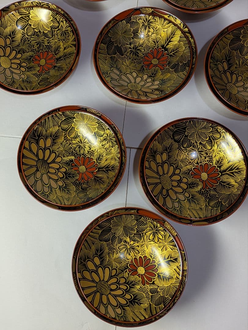 特選、輪島塗、蒔絵金彩細工、沈金菊模様、木製、蓋付椀、吸物椀、10客、保管箱付