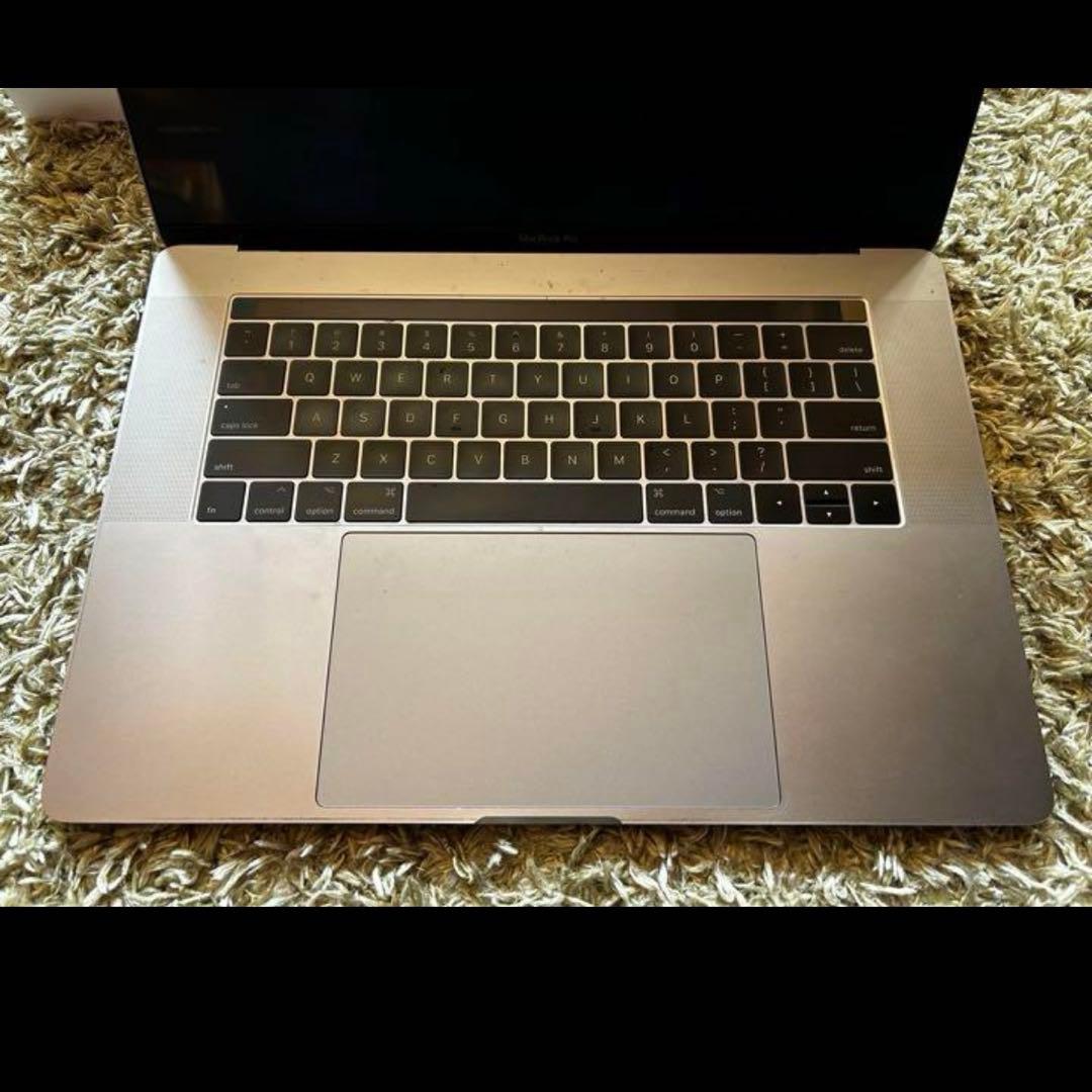 【大SALE】50万以上　APPLE MacBook Pro 2TB ケース付き