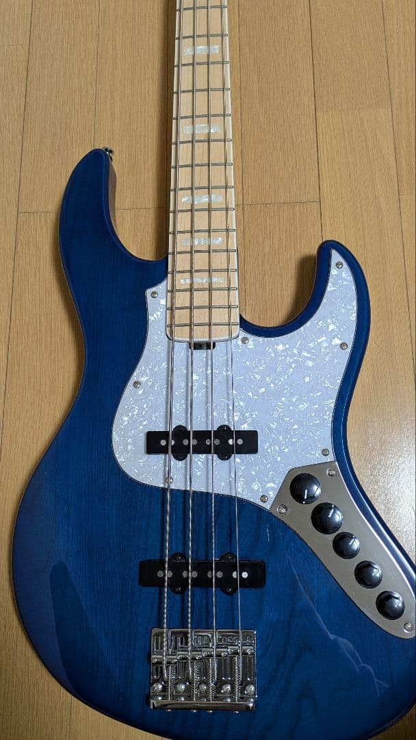 ベース GrassRoots G-AMAZE See Thru Blue