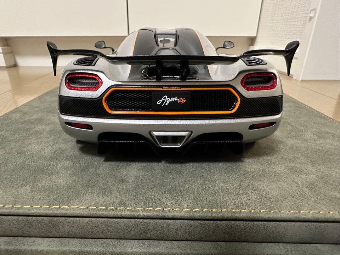 オートアート 1/18 ケーニグセグ アゲーラ ミニカー ケース付