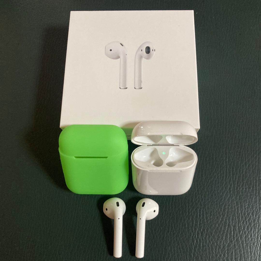 ヘッドホン Apple AirPods MMEF2J/A