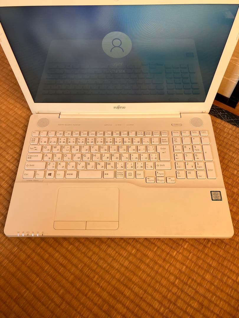 Windowsノート本体 Fujitsu AH50/D1 i7-7700HQ 4GB RAM