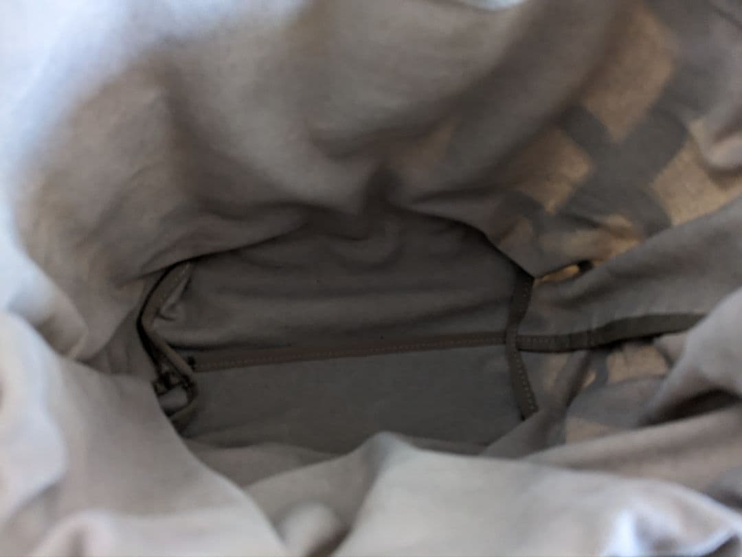 イアクッチ　メッシュ　ハンドバッグ