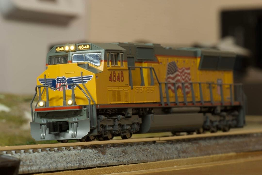 KATO USA品　貨物列車　機関車2両