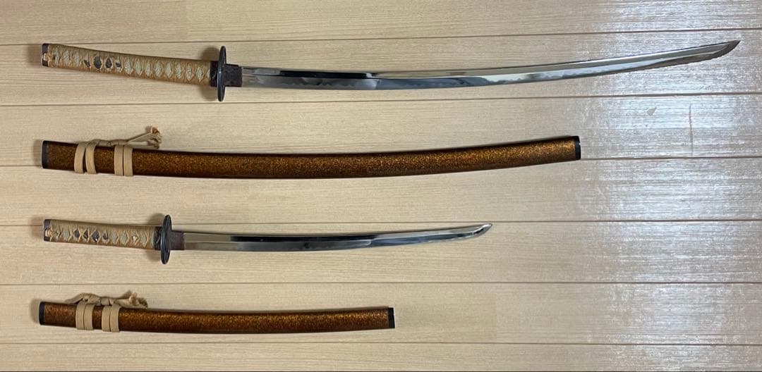 模造刀　居合刀　太刀　脇差　刀掛け　武具　b414