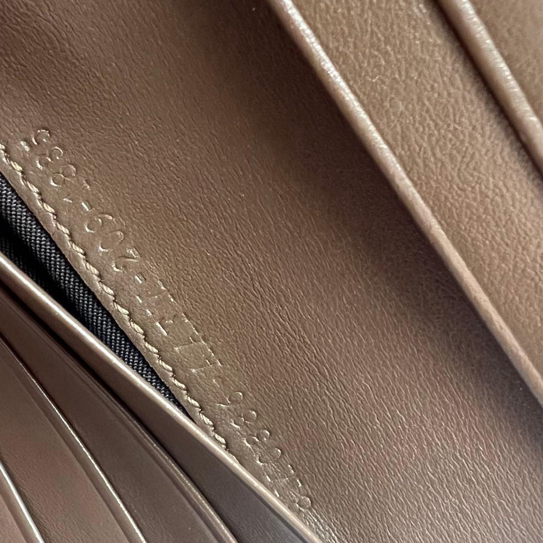 02 極上美品 FENDI フェンディ ズッカ 2つ折り財布