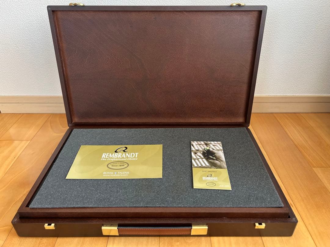 新品【REMBRANDT(レンブラント)】ソフトパステル150色 木箱セット