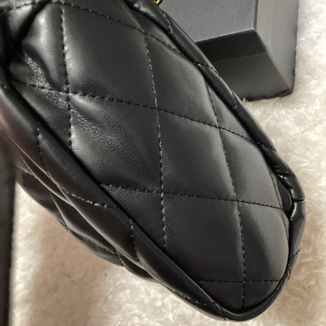 CHANEL キルティングビジューショルダーバッグ ブラック