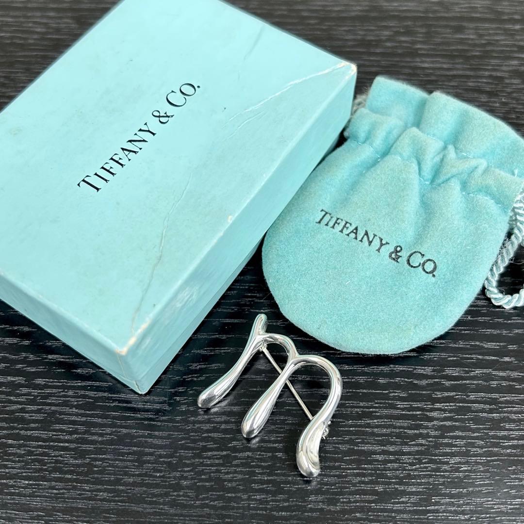 ティファニー　ブローチ　イニシャル　エム　m ピンバッチ　シルバー925 箱付き