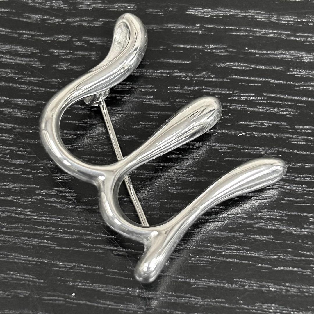 ティファニー　ブローチ　イニシャル　エム　m ピンバッチ　シルバー925 箱付き