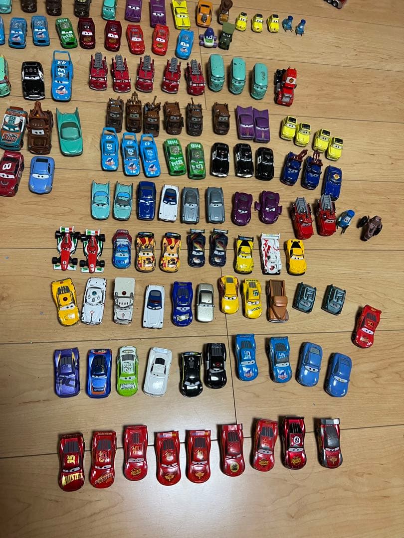 カーズ、ミニカー（ミゲルカーミノ、8番、マック）