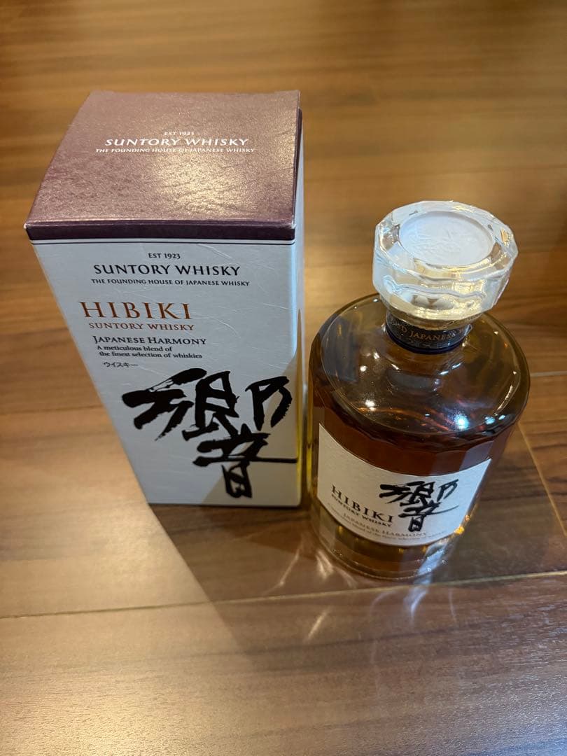新品未開封　サントリー響　 ジャパニーズハーモニー700ml　【箱有り】
