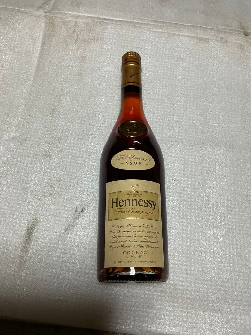 ヘネシー・VSOP コニャック。二本組【新品未開封　箱無し】。