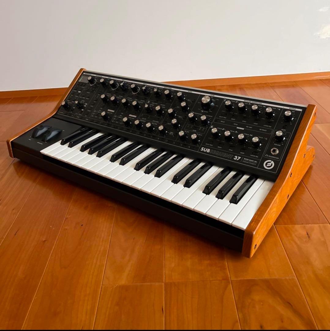 美品！　Moog Subsequent 37 モーグ ムーグ