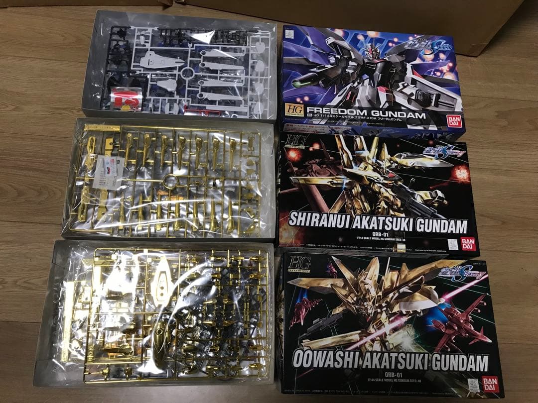 夏休みセール　新品　ガンプラまとめ売り　合計24個
