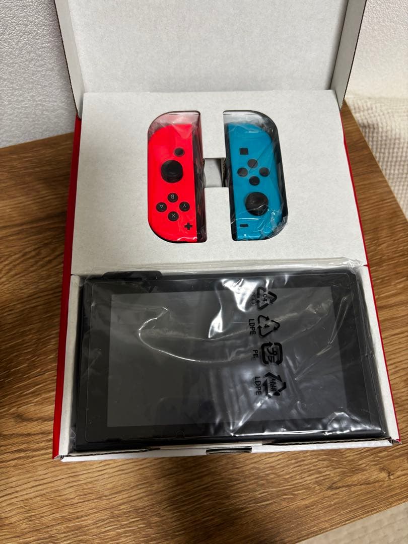 Nintendo Switch 美品　使用期間1年ほど