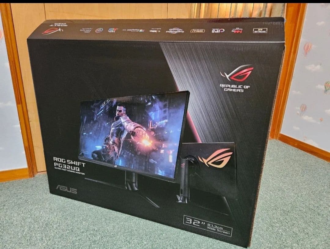 ASUS ROG Swift PG32UQ 4K ゲーミングモニター