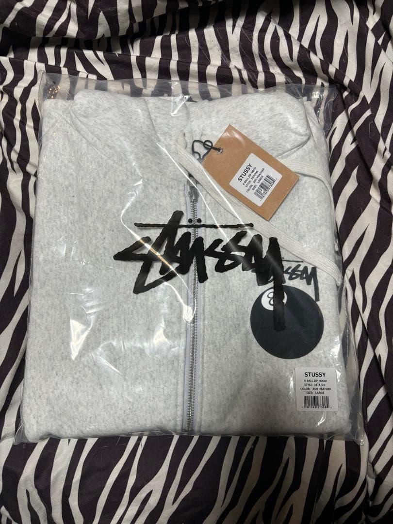 『新品未開封』STUSSY 8BALL ZIP パーカー Lサイズ グレー